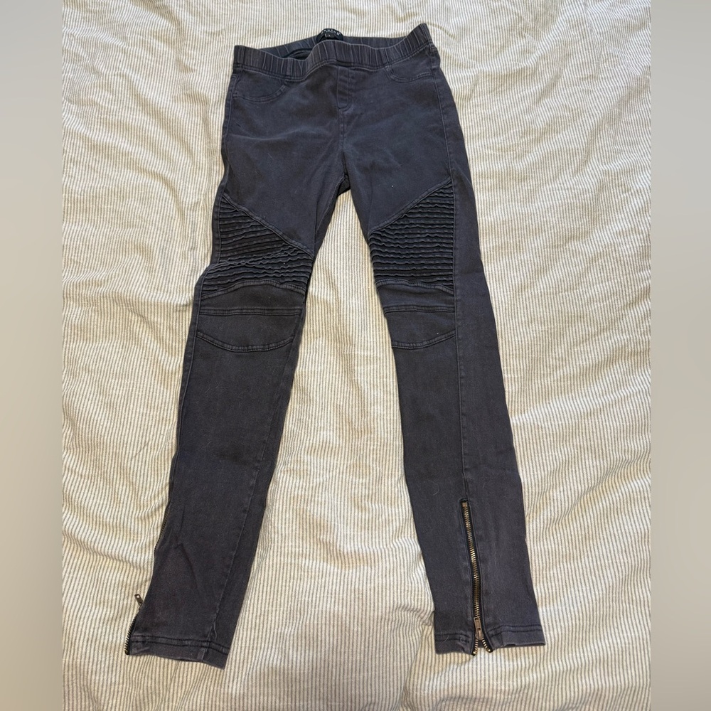 Beulah Black Textured Women's Jeggings
